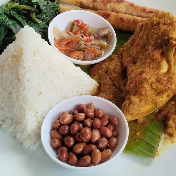 Paket Nasi Bali (Ayam Betutu Lengkap)